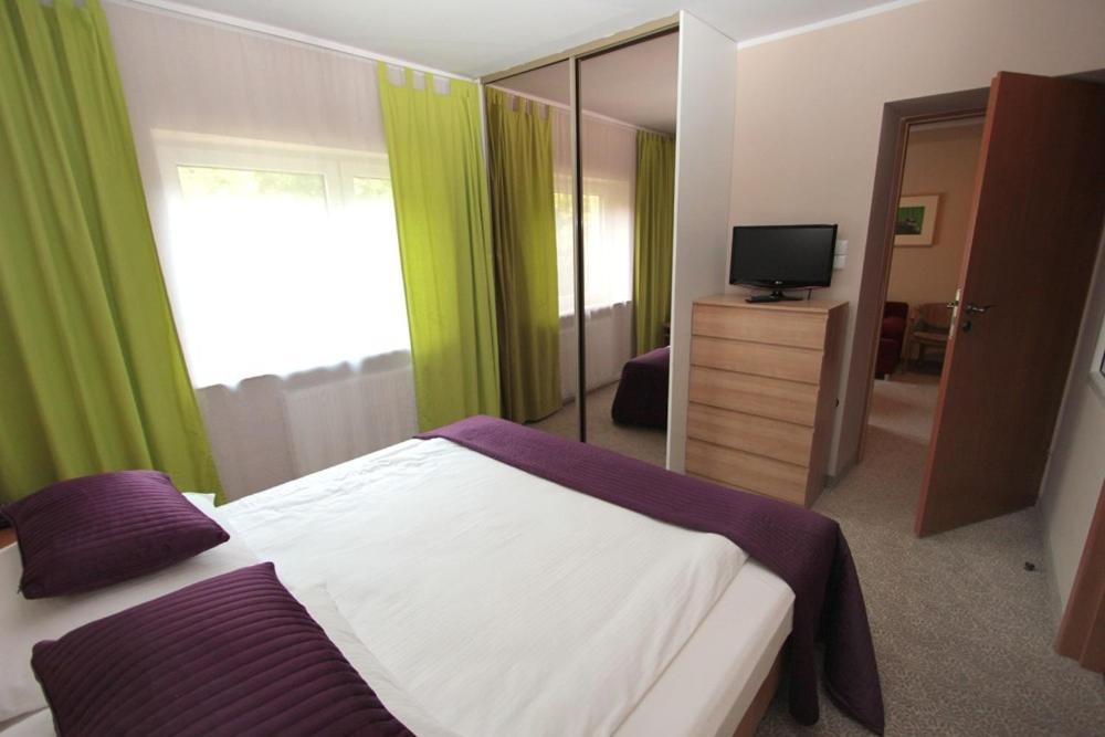 Hotel George Nadarzyn Habitación foto